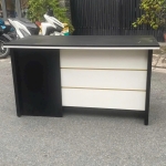 Bàn Giám Đốc Sọc Chỉ Ngang Hiện Đại - BGĐ72