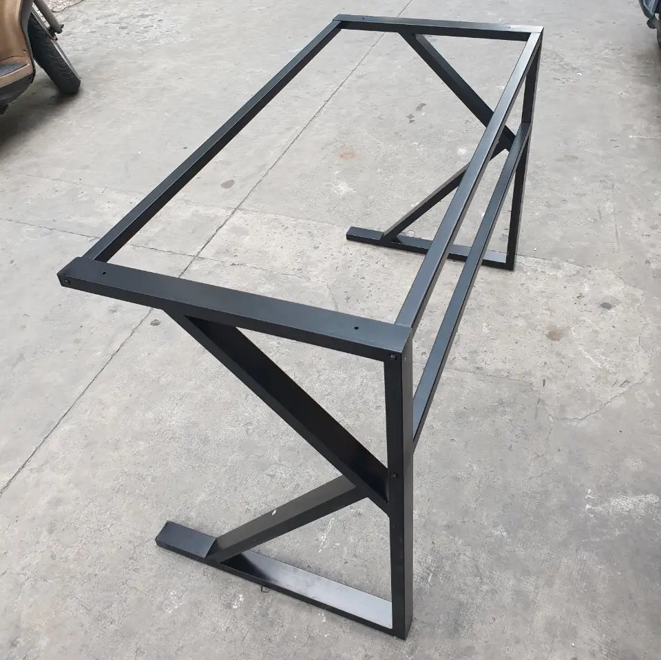Bàn Làm Việc Chân Sắt Chữ K - TM02