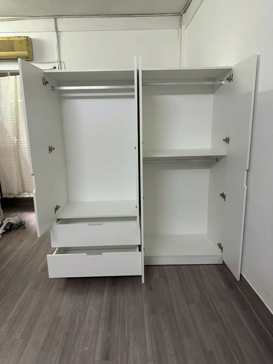 Tủ Quần Áo Gỗ 4 Cánh Kèm 2 Ngăn Kéo Tiện Lợi