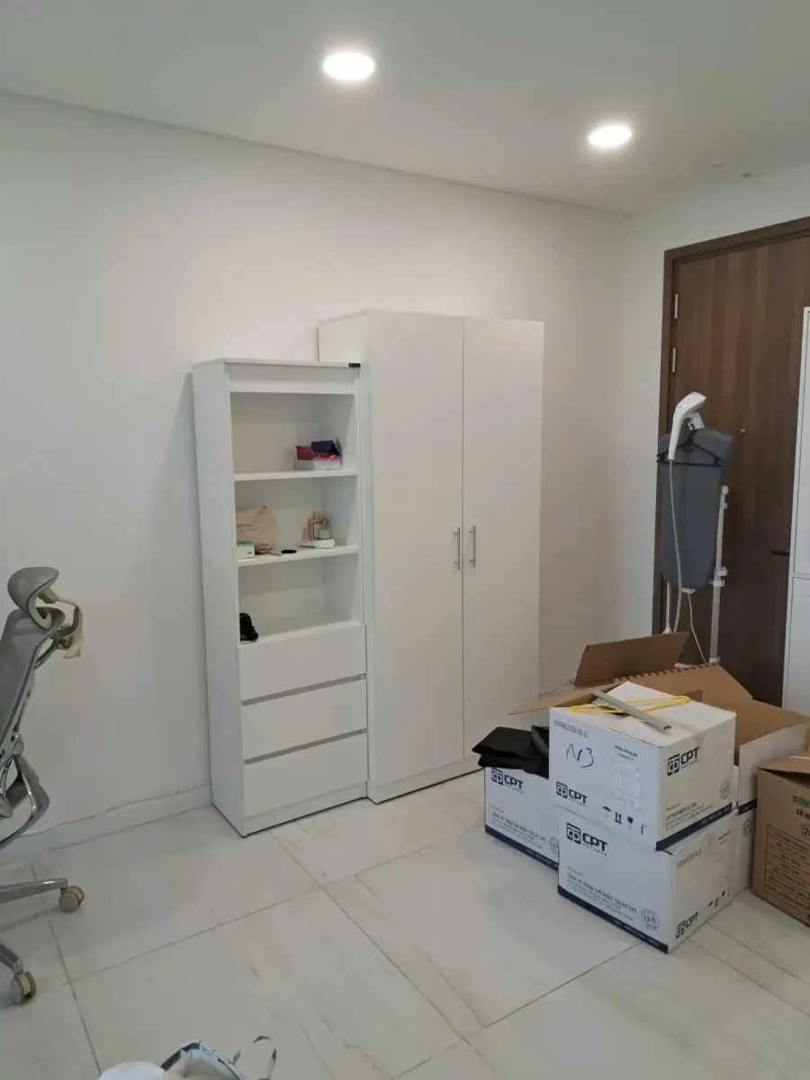 Tủ Quần Áo Gỗ Thiết Kế Tinh Tế Cho Căn Hộ
