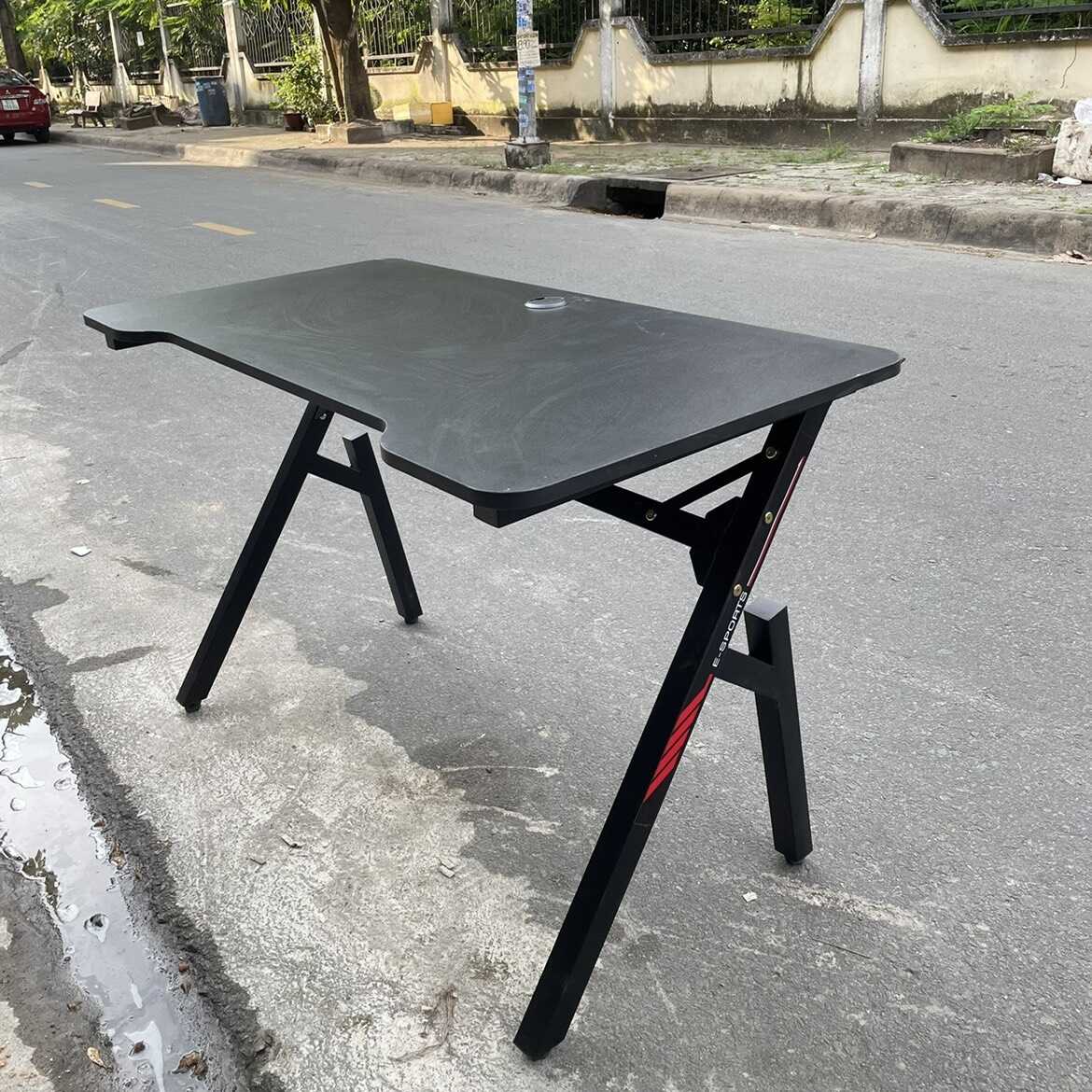 Bàn Làm Việc Gaming Chân Y  - BLV116