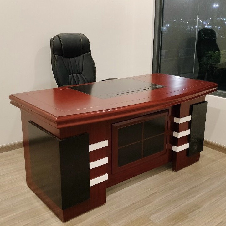 Bàn Giám Đốc Yếm Đen Màu Cánh Gián 1m6 - BGĐ76