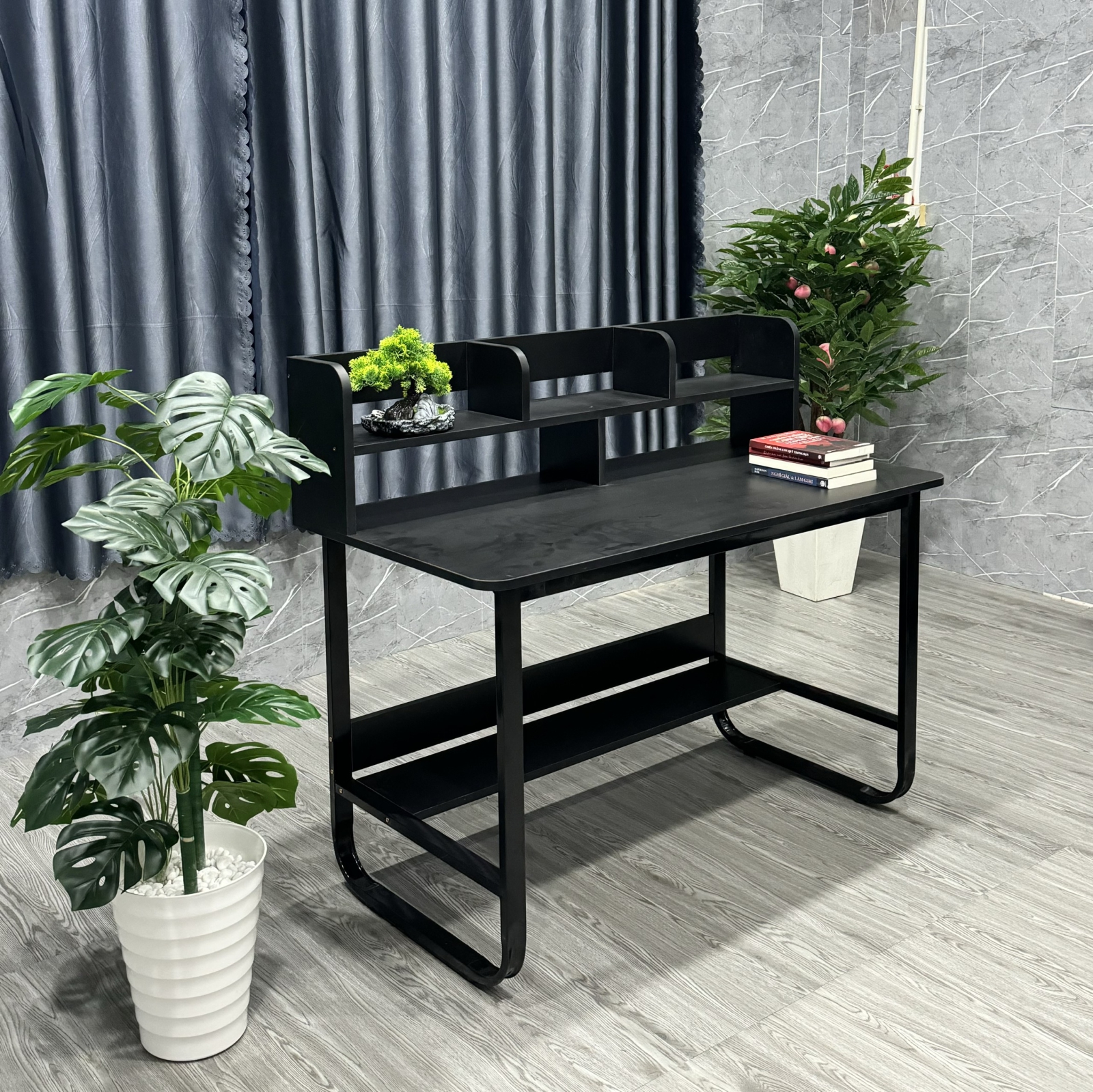 Bàn Làm Việc Chân Sắt Có Kệ Sách - BLV6