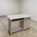 Bàn Làm Việc Gỗ Hộc Đầy Có Gác Chân - BG43