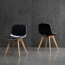 Ghế Cafe Eames 4 Múi Chân Gỗ Sồi - CF54