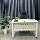 Bàn Văn Phòng Có Yếm Chân Uốn Nhập Khẩu - BLV120