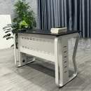 Bàn Văn Phòng Có Yếm Chân Uốn Nhập Khẩu - BLV120