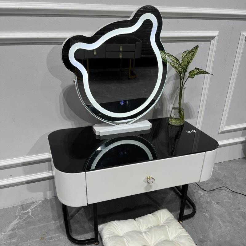 Bàn Trang Điểm Tai Thỏ Đèn Led 3 Màu - BTD5