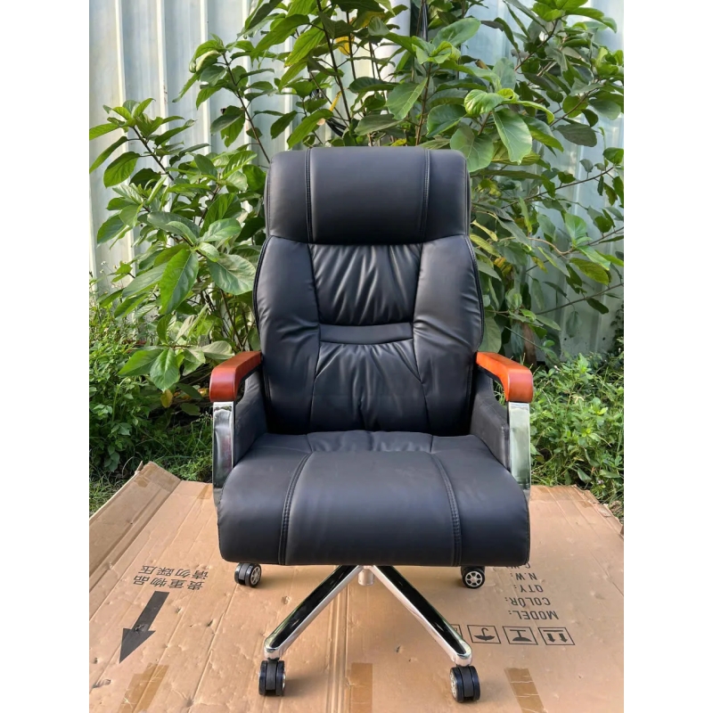 Ghế Giám Đốc Tay Gỗ Da Đen Đẳng Cấp - GGĐ47