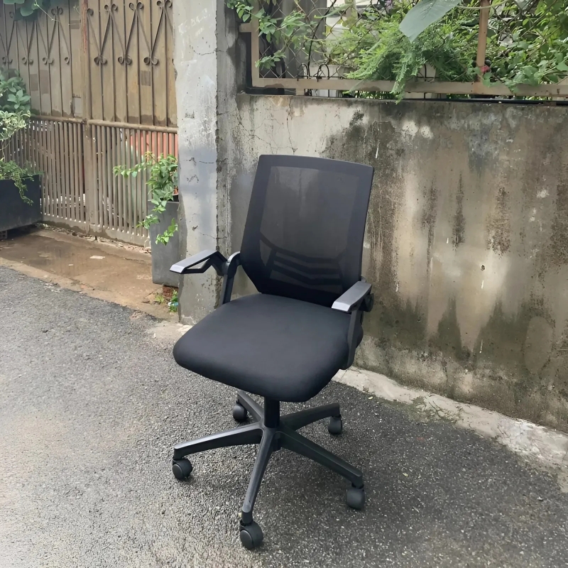Ghế Xoay Văn Phòng Tay Gập Màu Đen - GX13