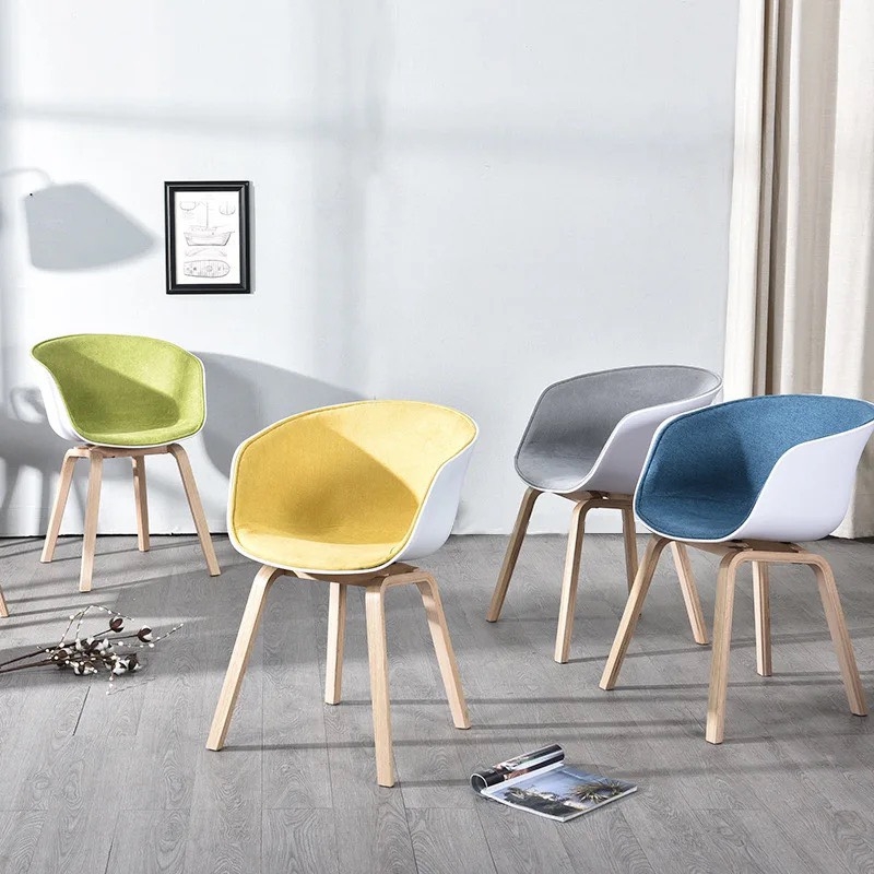 Ghế Cafe Tiếp Khách Bọc Nệm Chân Gỗ - CF47