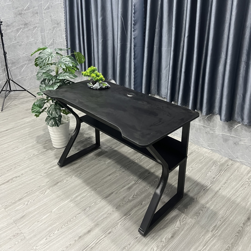 Bàn Văn Phòng Gaming Chân K Uốn Có Kệ - BLV102