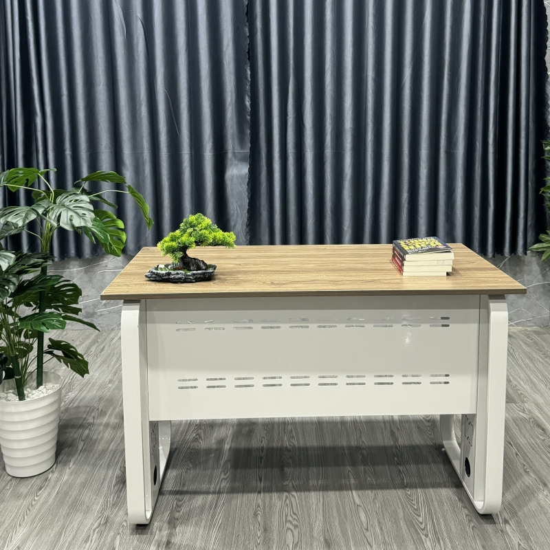 Bàn Văn Phòng Có Yếm Chân Uốn Nhập Khẩu - BLV120