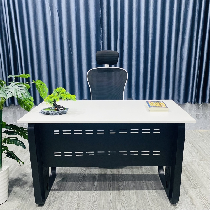 Bàn Văn Phòng Chân Atlas Mặt Góc Cạnh - BLV119