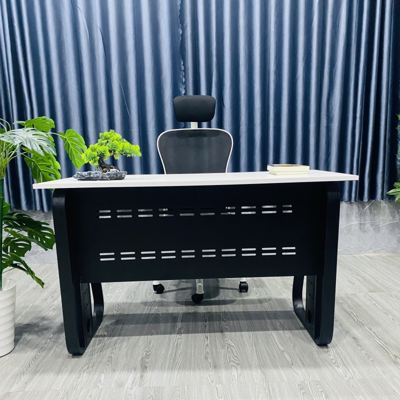 Bàn Văn Phòng Chân Atlas Mặt Góc Cạnh - BLV119