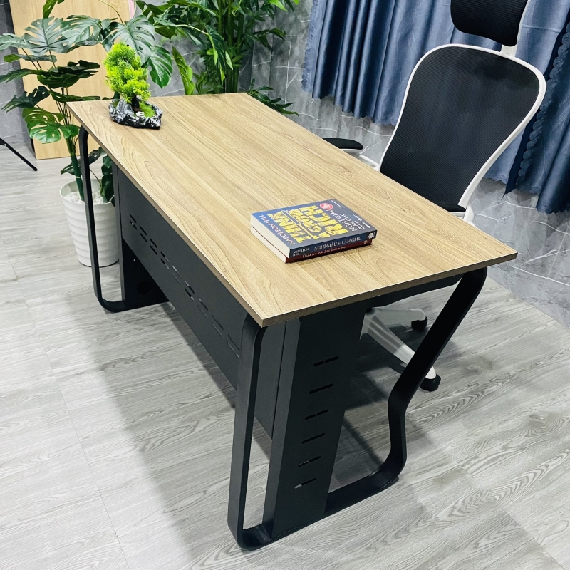 Bàn Văn Phòng Chân Atlas Mặt Góc Cạnh - BLV119