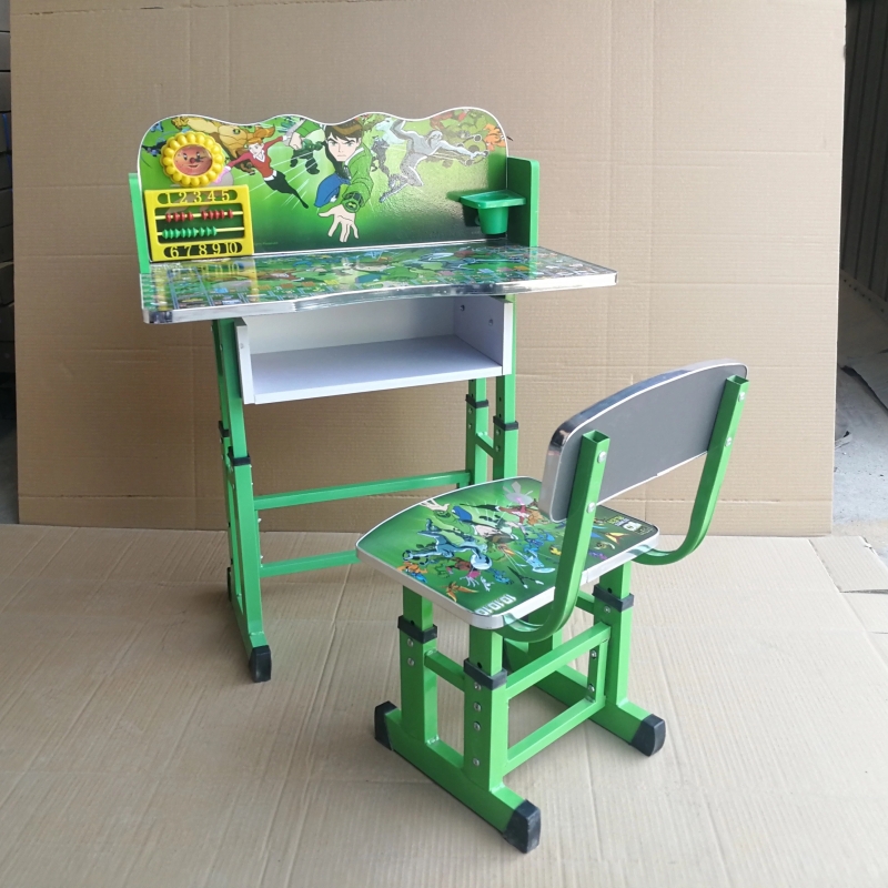Bàn Học Sinh Hình Dán Hoạt Hình - BGHS2