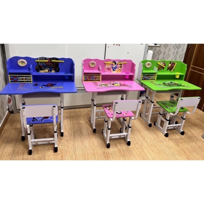 Bàn Học Sinh In Hoạt Hình Nhập Khẩu - BGHS3