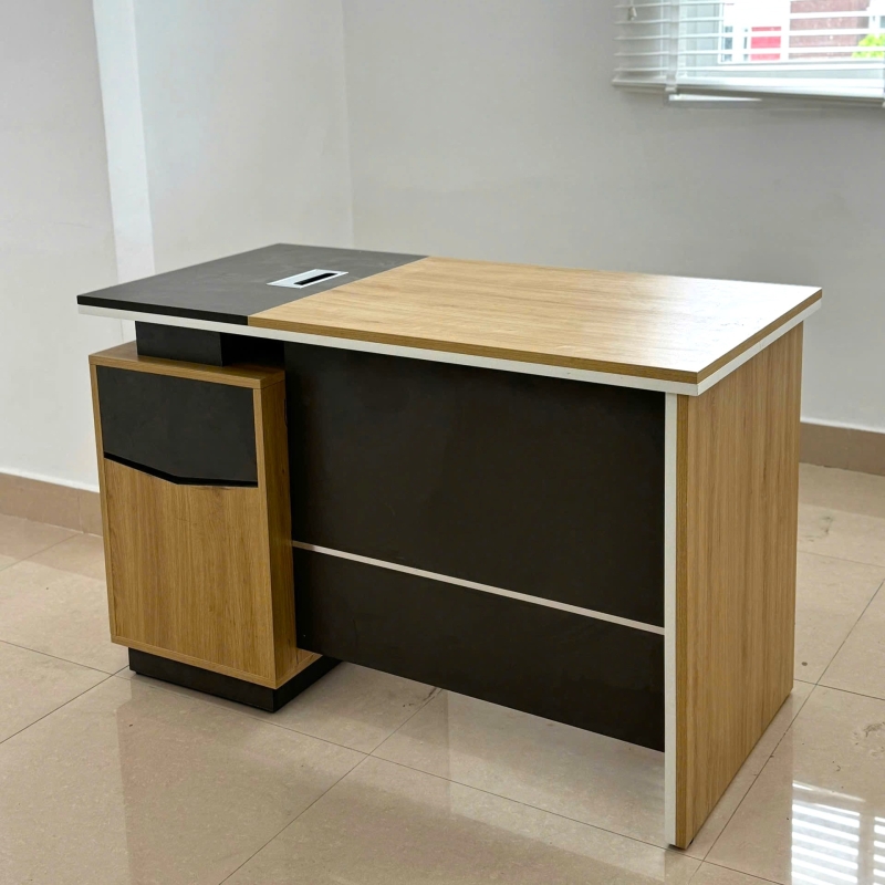 Bàn Giám Đốc Quản Lý Gỗ Công Nghiệp 120x60cm - BGĐ69
