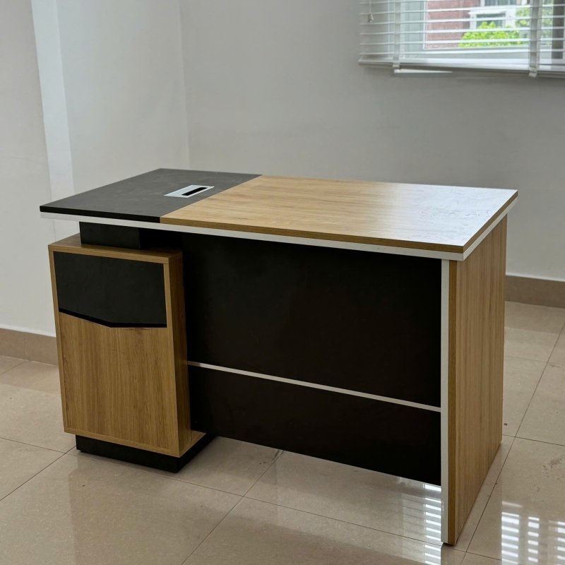 Bàn Giám Đốc Quản Lý Gỗ Công Nghiệp 120x60cm - BGĐ69