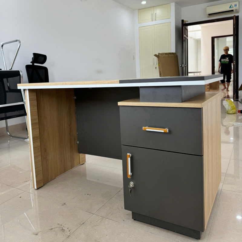 Bàn Giám Đốc Quản Lý Gỗ Công Nghiệp 120x60cm - BGĐ69