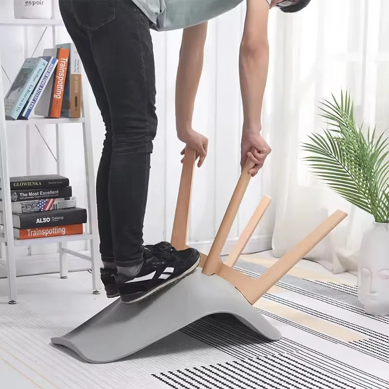 Ghế Cafe Tiếp Khách Emes Bọc Đệm Chân Gỗ - CF2